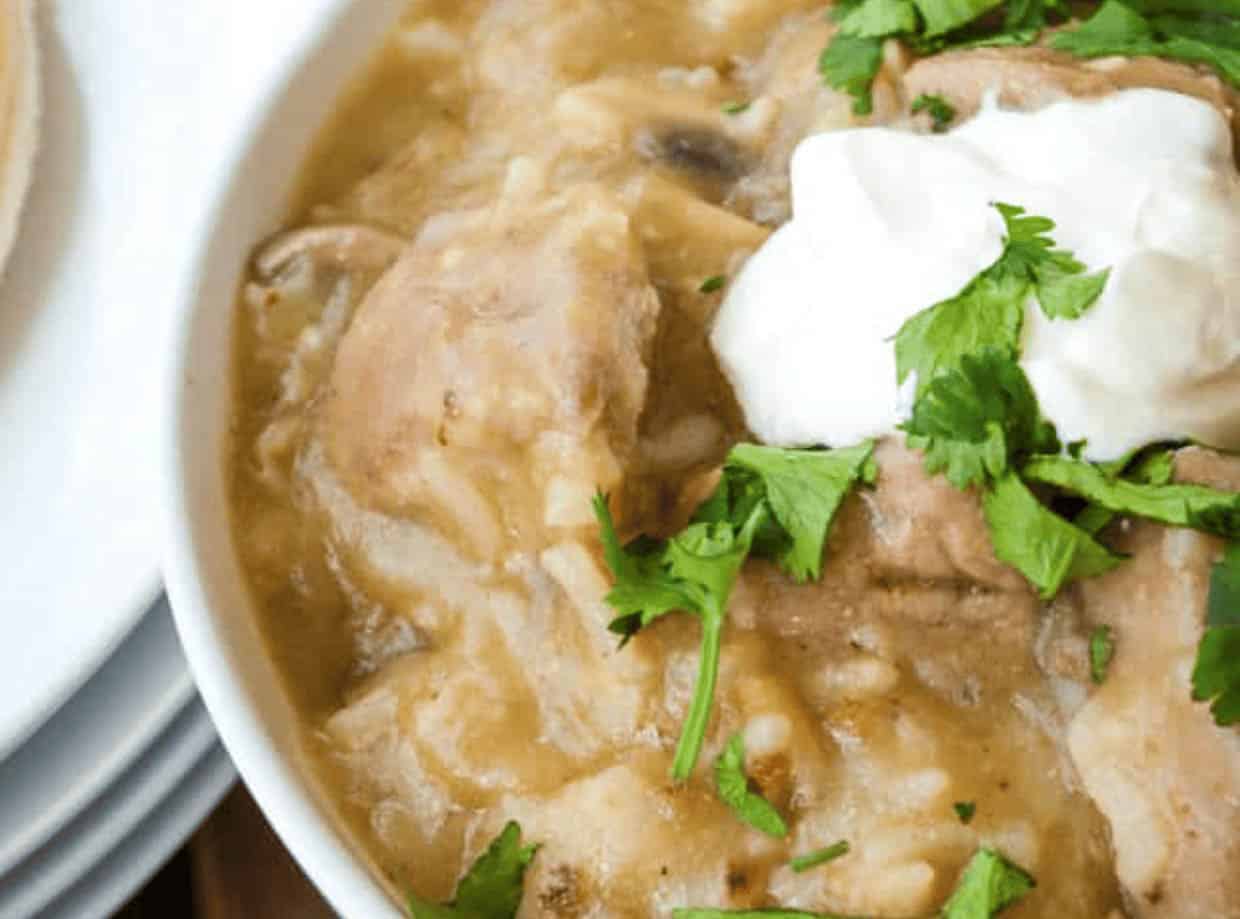 A bowl of chille verde.